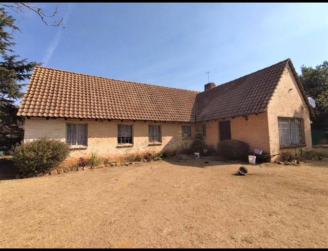 FARM FOR SALE IN VALLEY SETTLEMENT